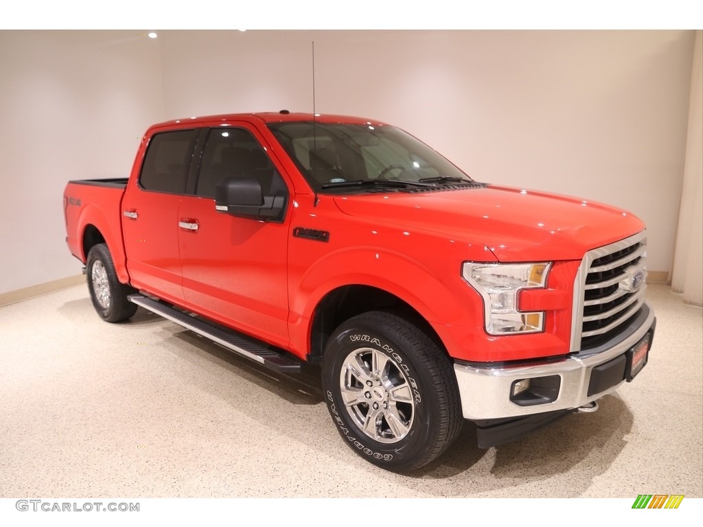2017 F150 XLT SuperCrew 4x4 - Race Red / Earth Gray photo #1