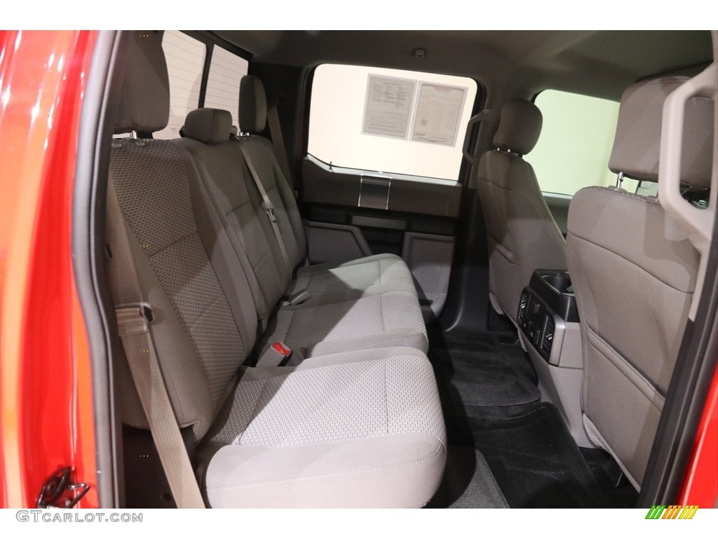 2017 F150 XLT SuperCrew 4x4 - Race Red / Earth Gray photo #17