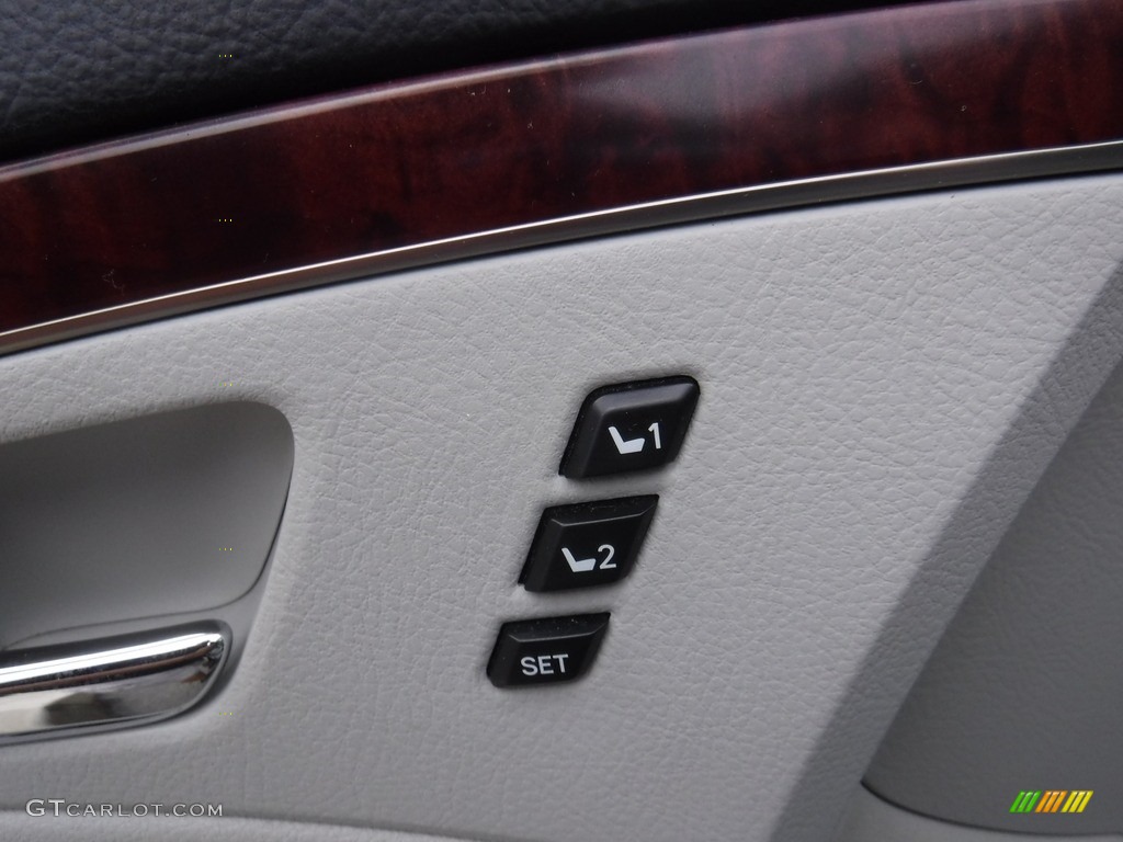 2011 Avalon Limited - Magnetic Gray Metallic / Light Gray photo #18