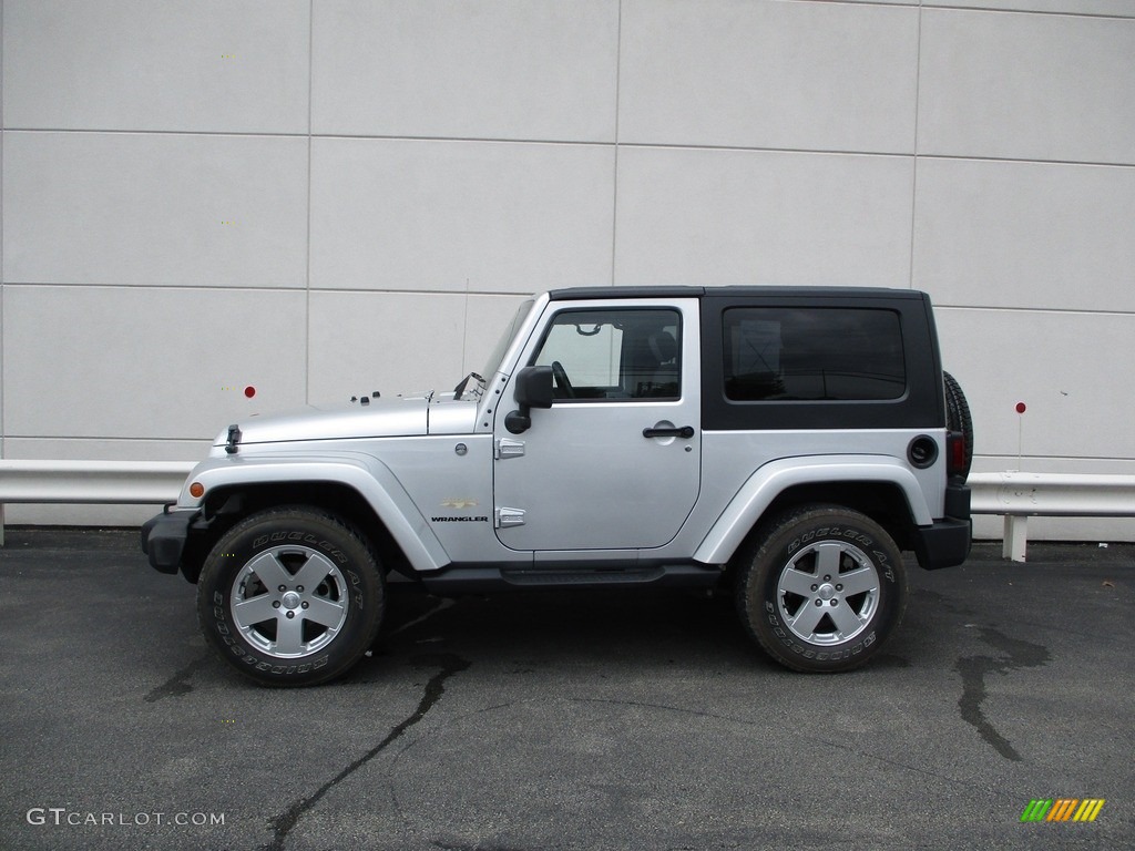 2010 Wrangler Sahara 4x4 - Bright Silver Metallic / Dark Slate Gray/Medium Slate Gray photo #2