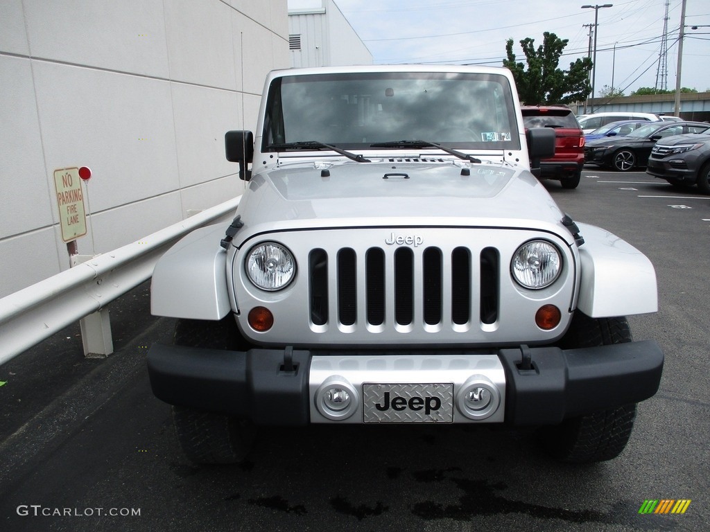 2010 Wrangler Sahara 4x4 - Bright Silver Metallic / Dark Slate Gray/Medium Slate Gray photo #9