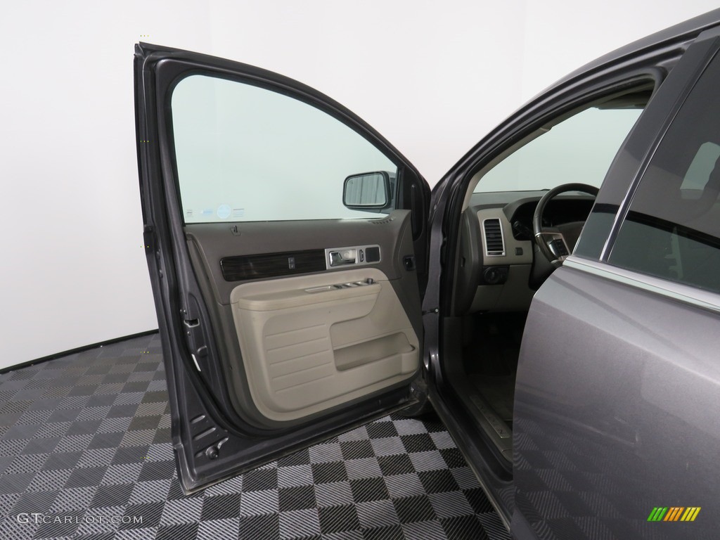 2009 MKX  - Sterling Grey Metallic / Medium Light Stone photo #29