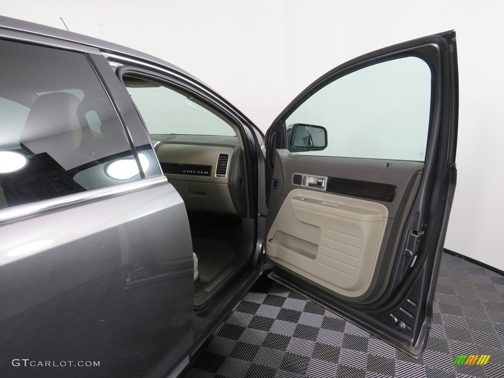 2009 MKX  - Sterling Grey Metallic / Medium Light Stone photo #38