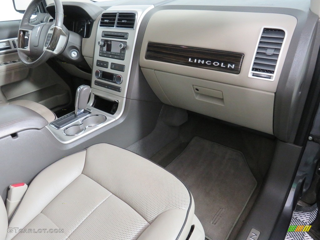 2009 MKX  - Sterling Grey Metallic / Medium Light Stone photo #40