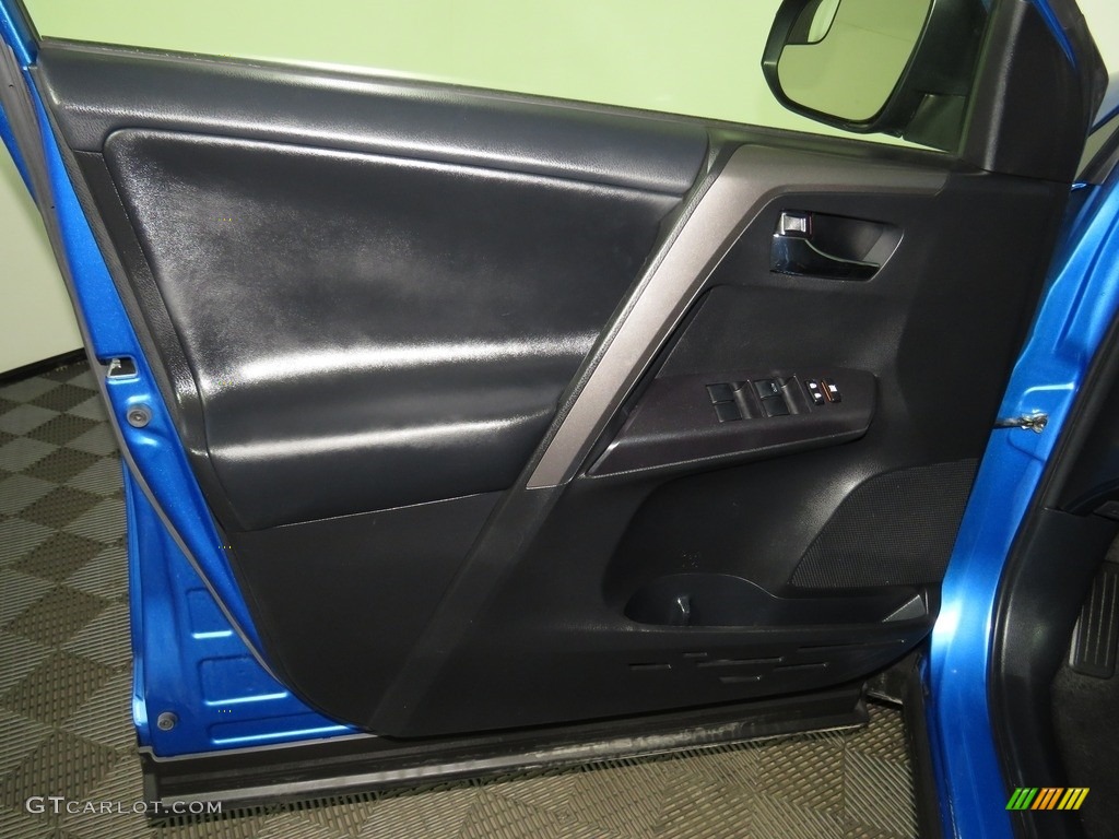 2017 RAV4 XLE - Electric Storm Metallic / Black photo #17