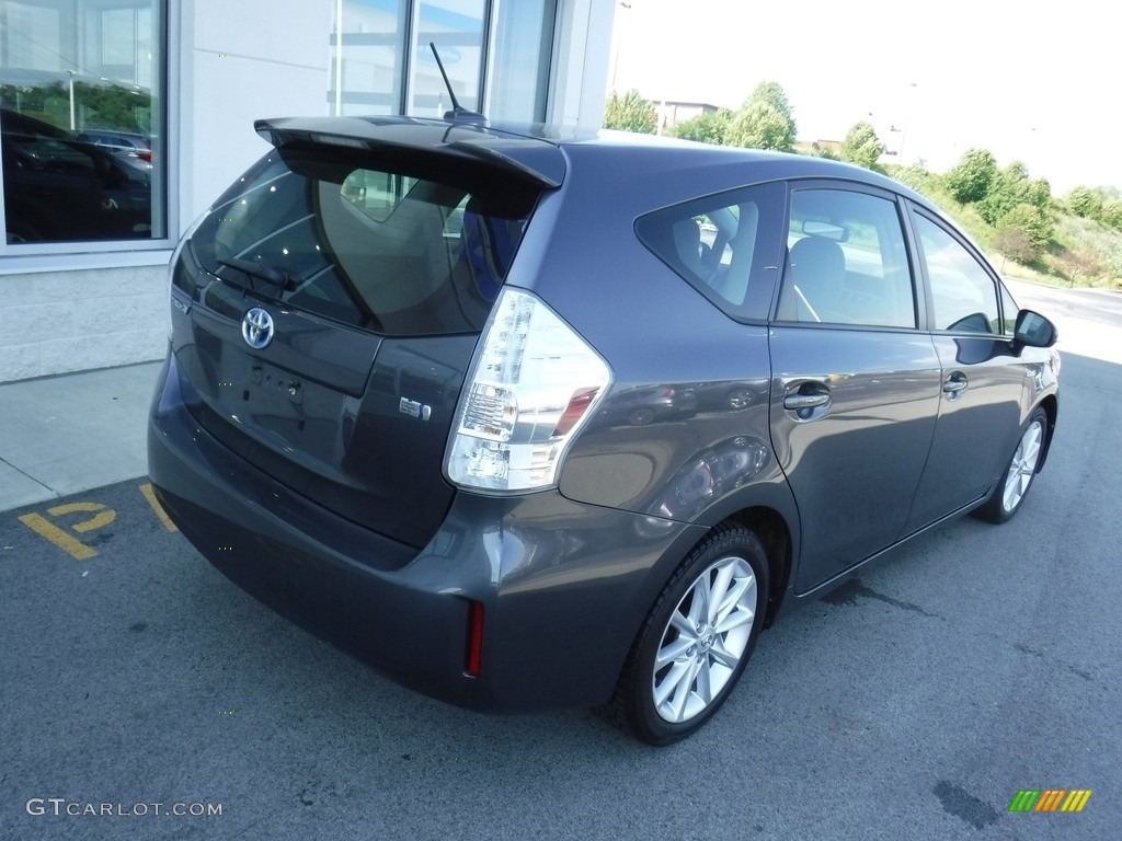 2014 Prius v Five - Magnetic Gray Metallic / Dark Gray photo #9