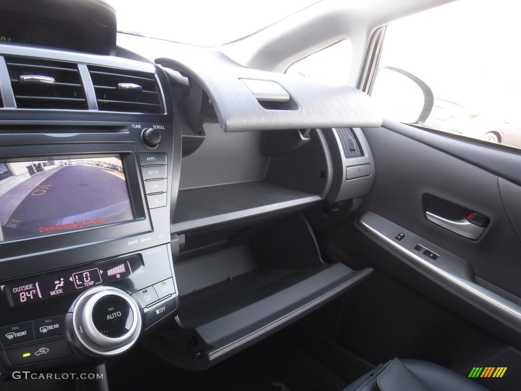 2014 Prius v Five - Magnetic Gray Metallic / Dark Gray photo #21