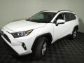 Super White - RAV4 XLE AWD Photo No. 7