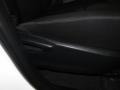 Super White - RAV4 LE Photo No. 26