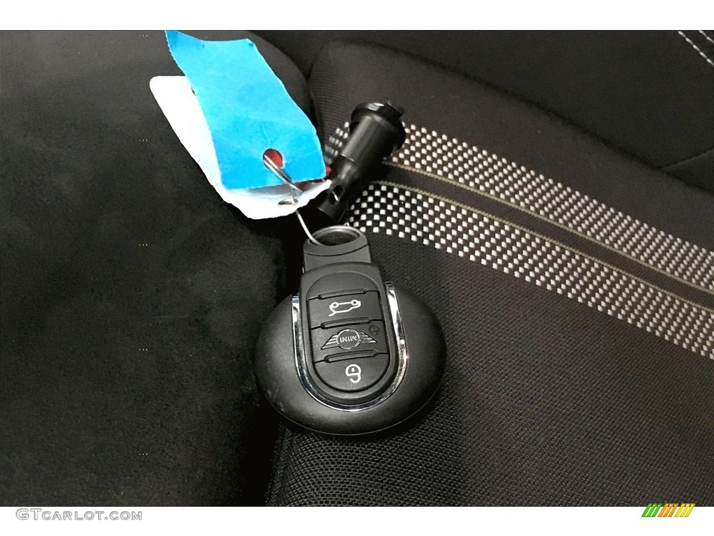 2019 Mini Countryman Cooper S E All4 Hybrid Keys Photos