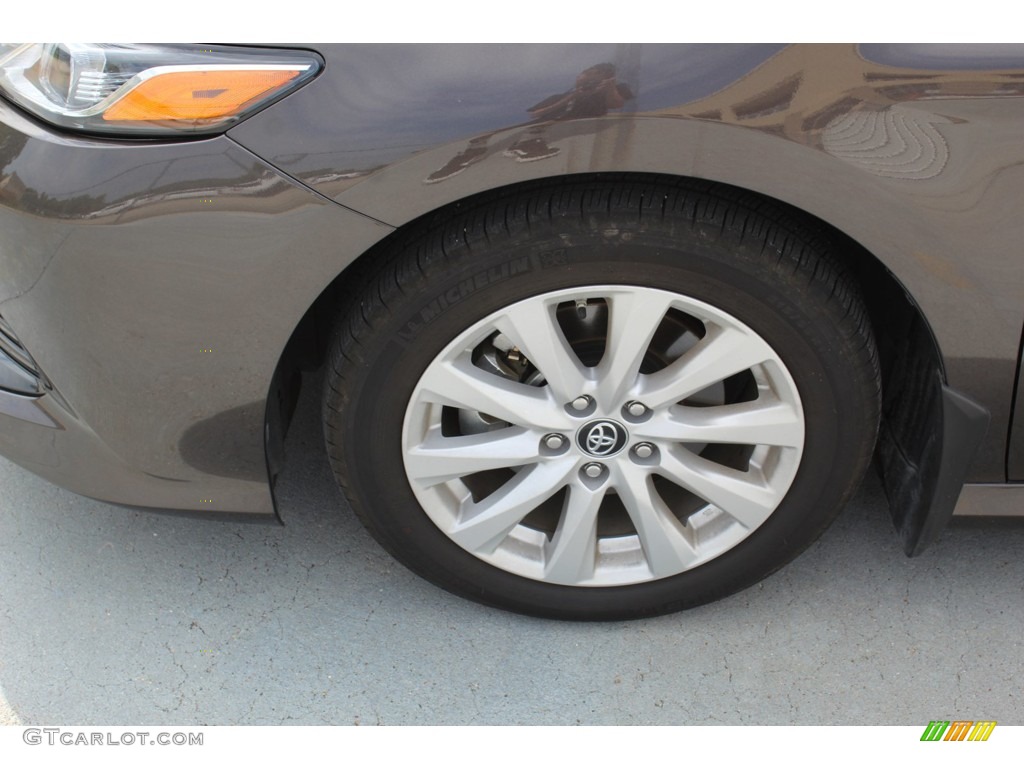 2019 Camry LE - Predawn Gray Mica / Ash photo #5