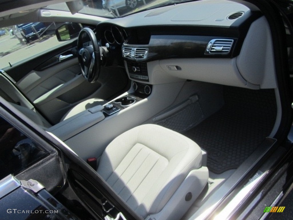 2012 CLS 550 4Matic Coupe - Obsidian Black Metallic / Ash/Black photo #22
