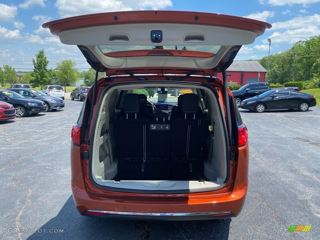 2018 Pacifica Touring L Plus - Copper Pearl / Black/Alloy photo #9