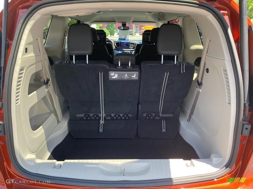 2018 Pacifica Touring L Plus - Copper Pearl / Black/Alloy photo #10