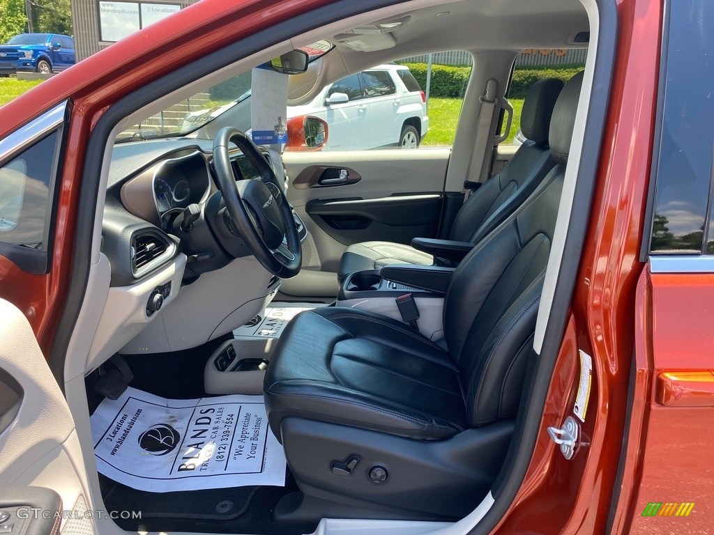 2018 Pacifica Touring L Plus - Copper Pearl / Black/Alloy photo #15