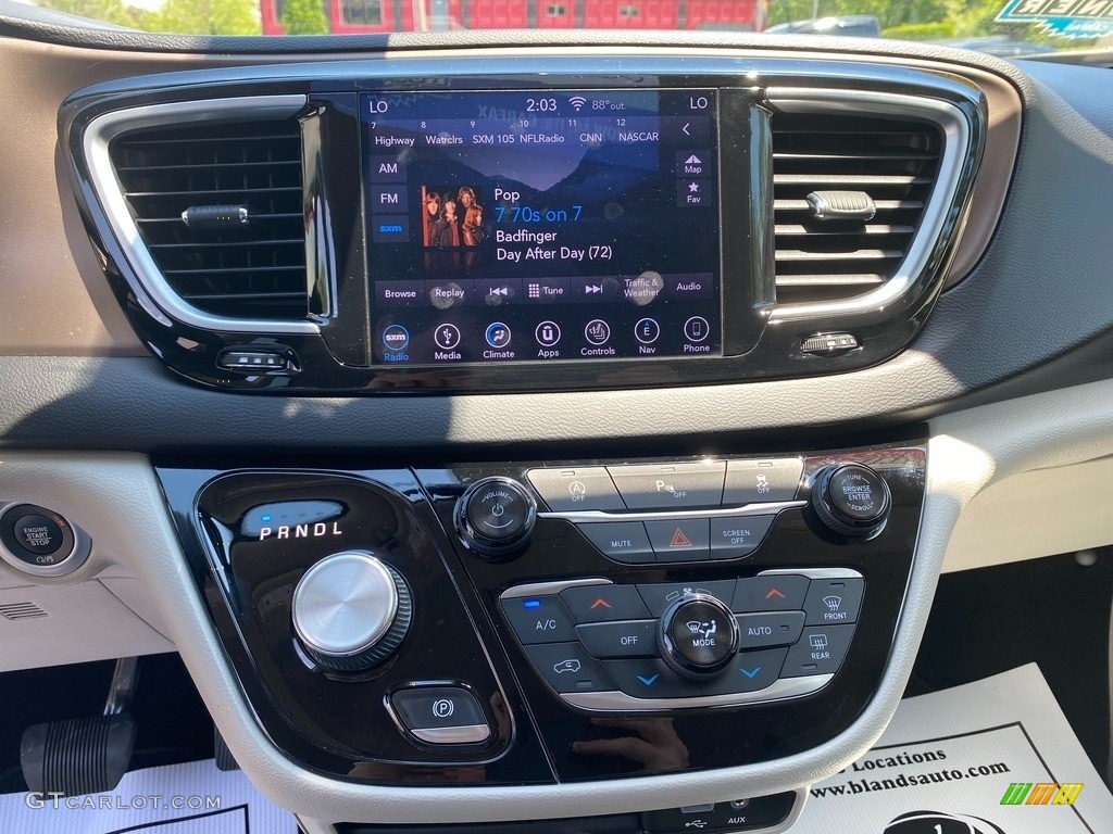 2018 Pacifica Touring L Plus - Copper Pearl / Black/Alloy photo #24