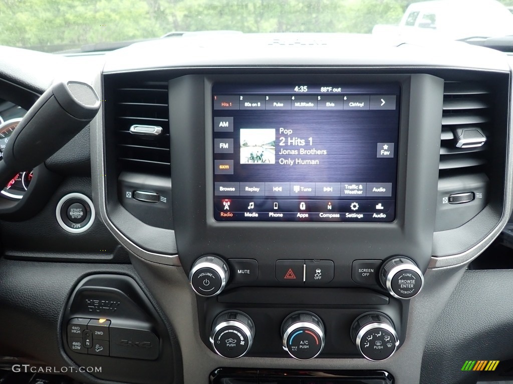 2020 2500 Tradesman Crew Cab 4x4 - Granite Crystal Metallic / Black photo #16