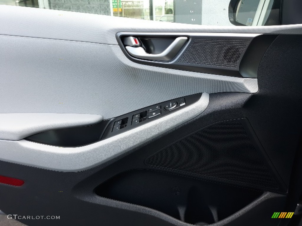2020 Hyundai Ioniq Hybrid SE Gray Door Panel Photo #138238603