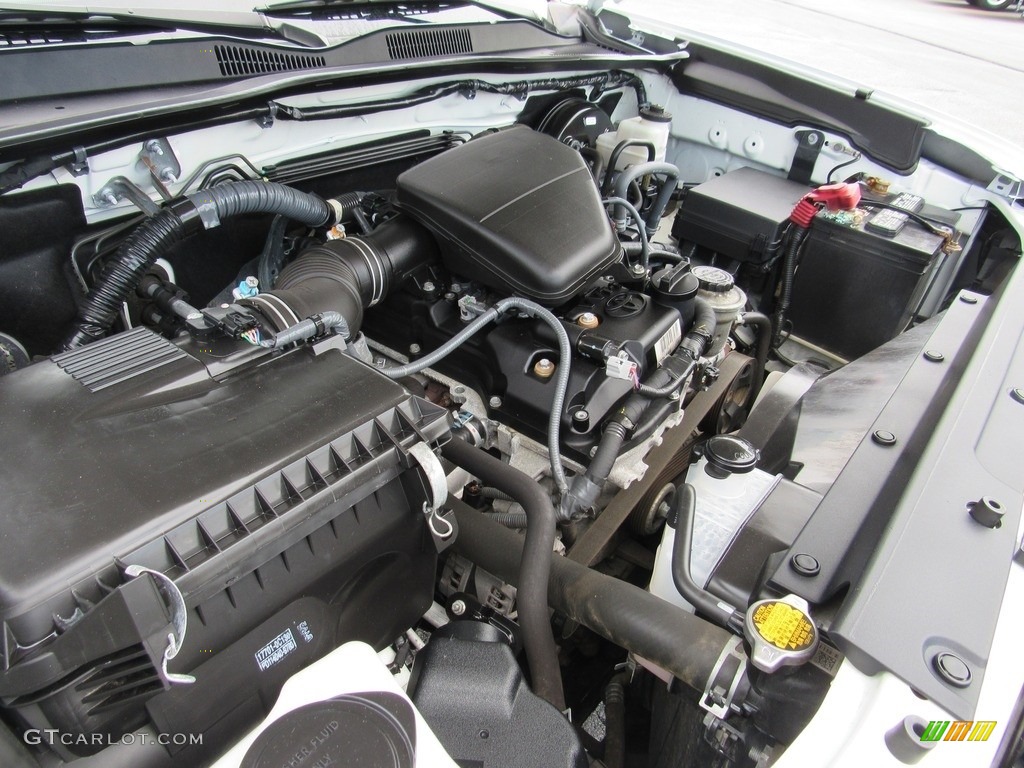 2016 Toyota Tacoma SR Access Cab Engine Photos