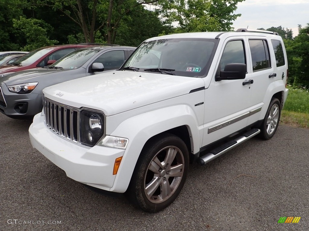 2012 Liberty Jet 4x4 - Bright White / Dark Slate Gray photo #1