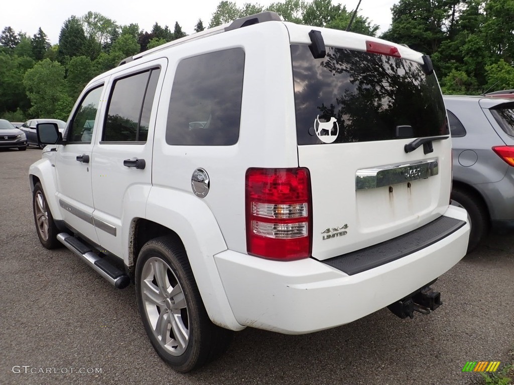 2012 Liberty Jet 4x4 - Bright White / Dark Slate Gray photo #2
