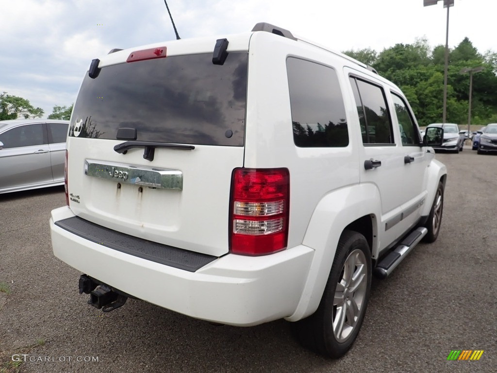 2012 Liberty Jet 4x4 - Bright White / Dark Slate Gray photo #4