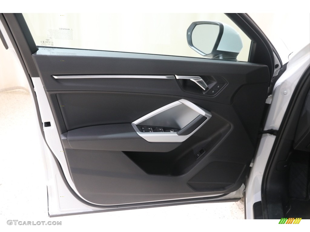 2019 Audi Q3 Premium quattro Black Door Panel Photo #138243287