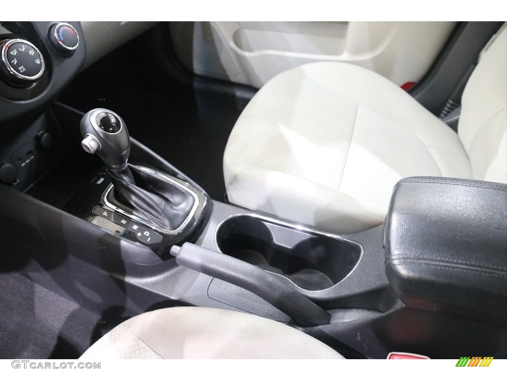 2011 Forte EX - Spicy Red / Stone photo #12