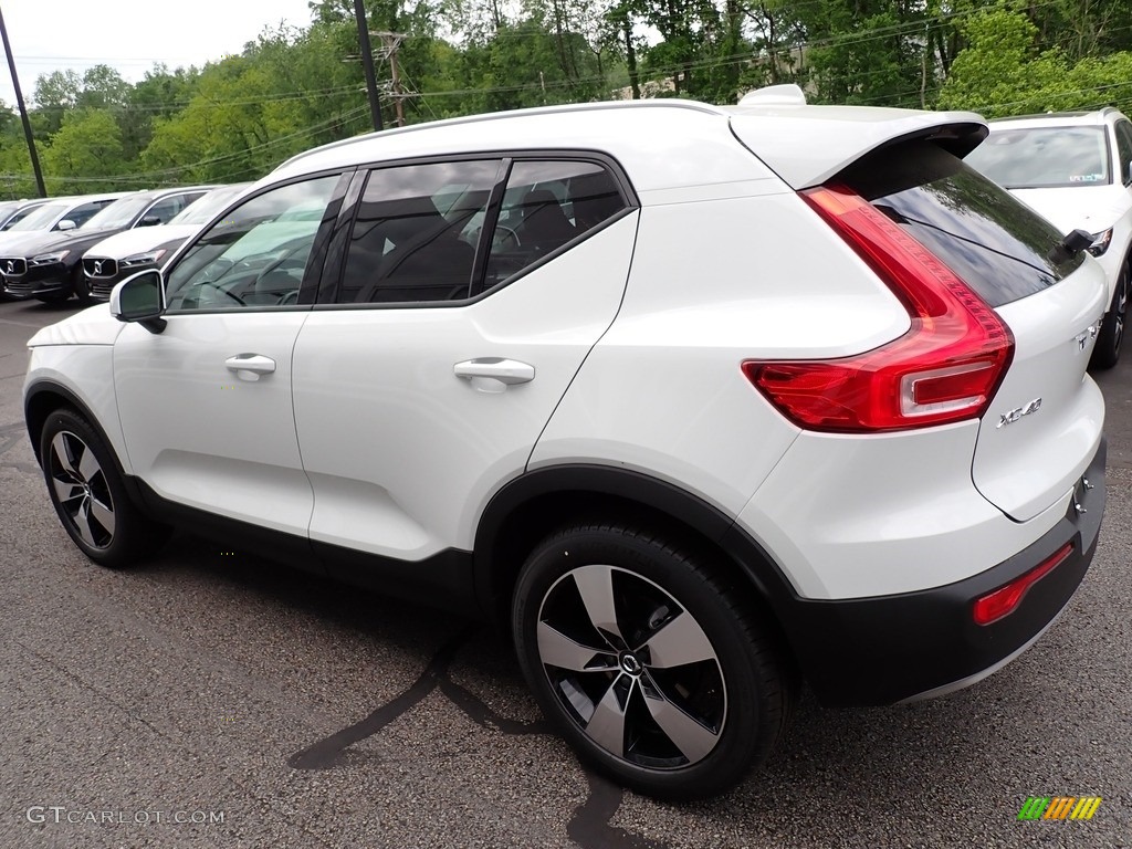 2020 XC40 T5 Momentum AWD - Ice White / Blond/Charcoal photo #4