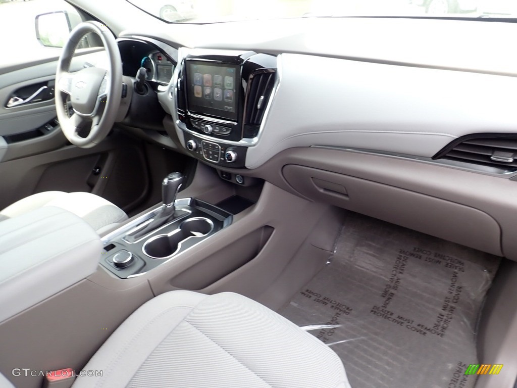 2018 Traverse LT AWD - Pepperdust Metallic / Dark Atmosphere/Medium Ash Gray photo #16