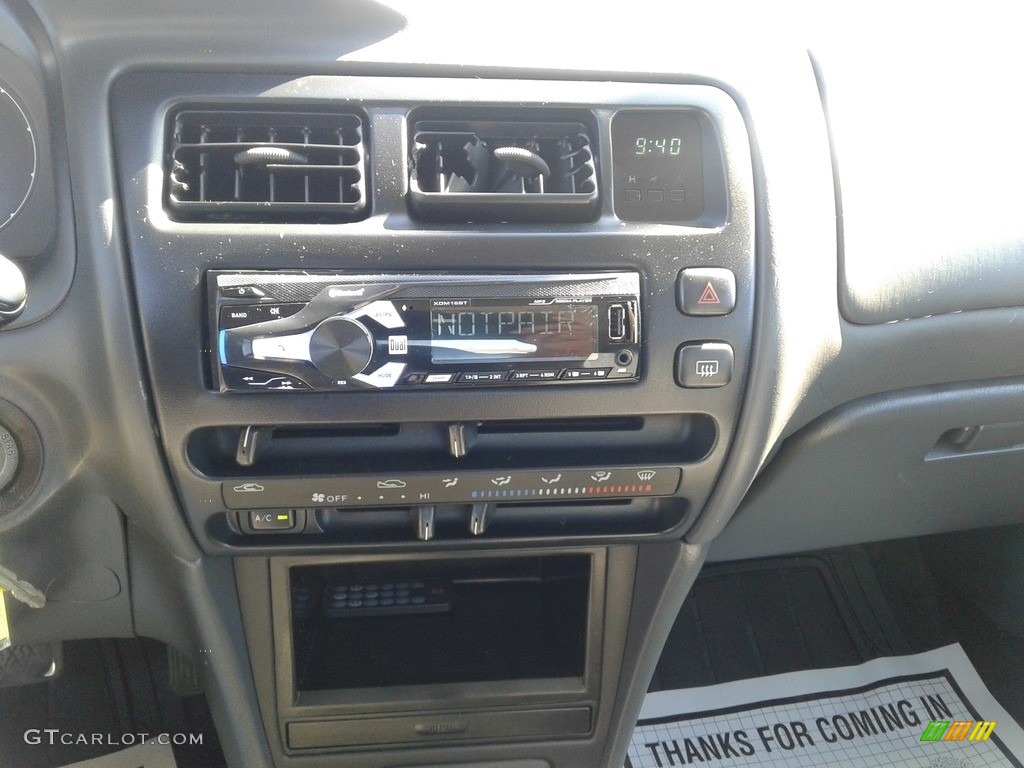 1997 Corolla DX - Dark Emerald Pearl Green Metallic / Gray photo #12