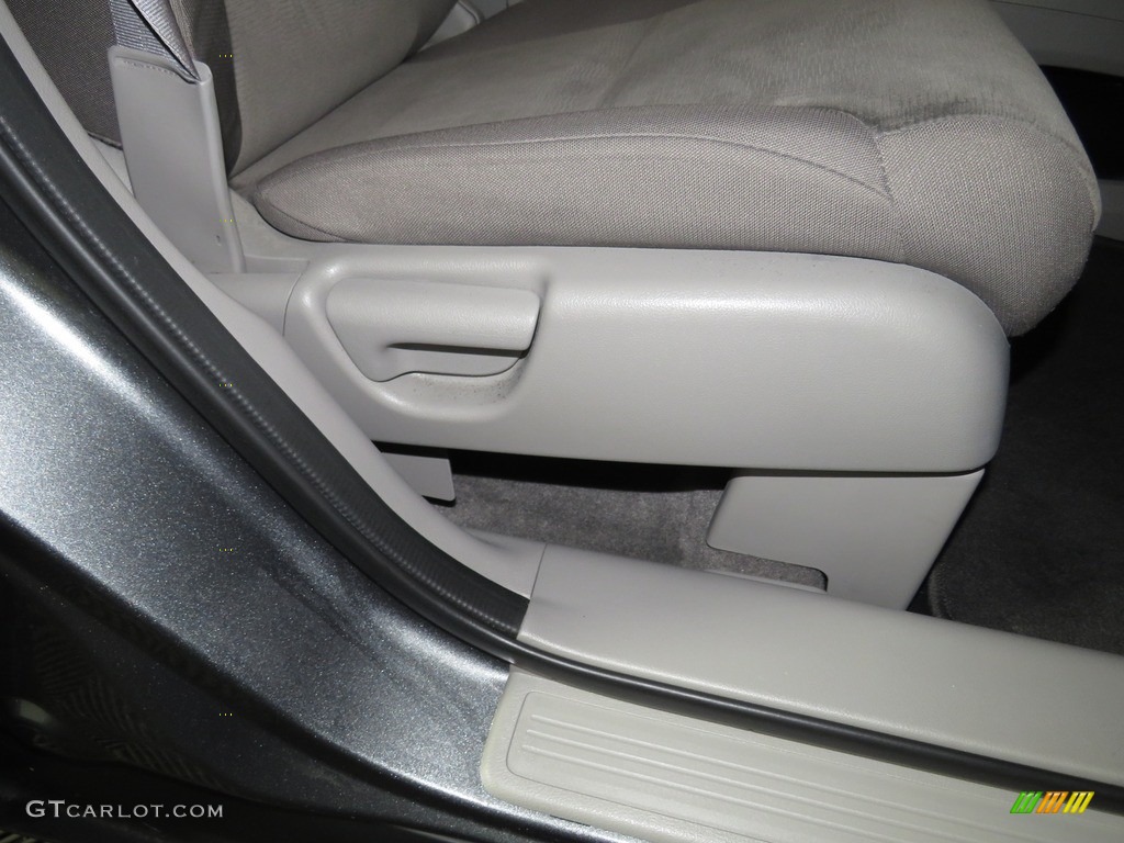 2014 CR-V LX AWD - Urban Titanium Metallic / Gray photo #26