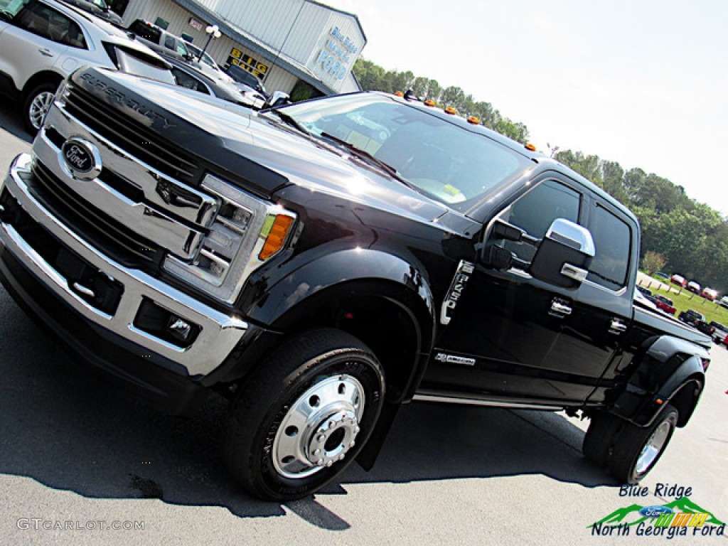 2019 F450 Super Duty King Ranch Crew Cab 4x4 - Agate Black / King Ranch Java photo #35