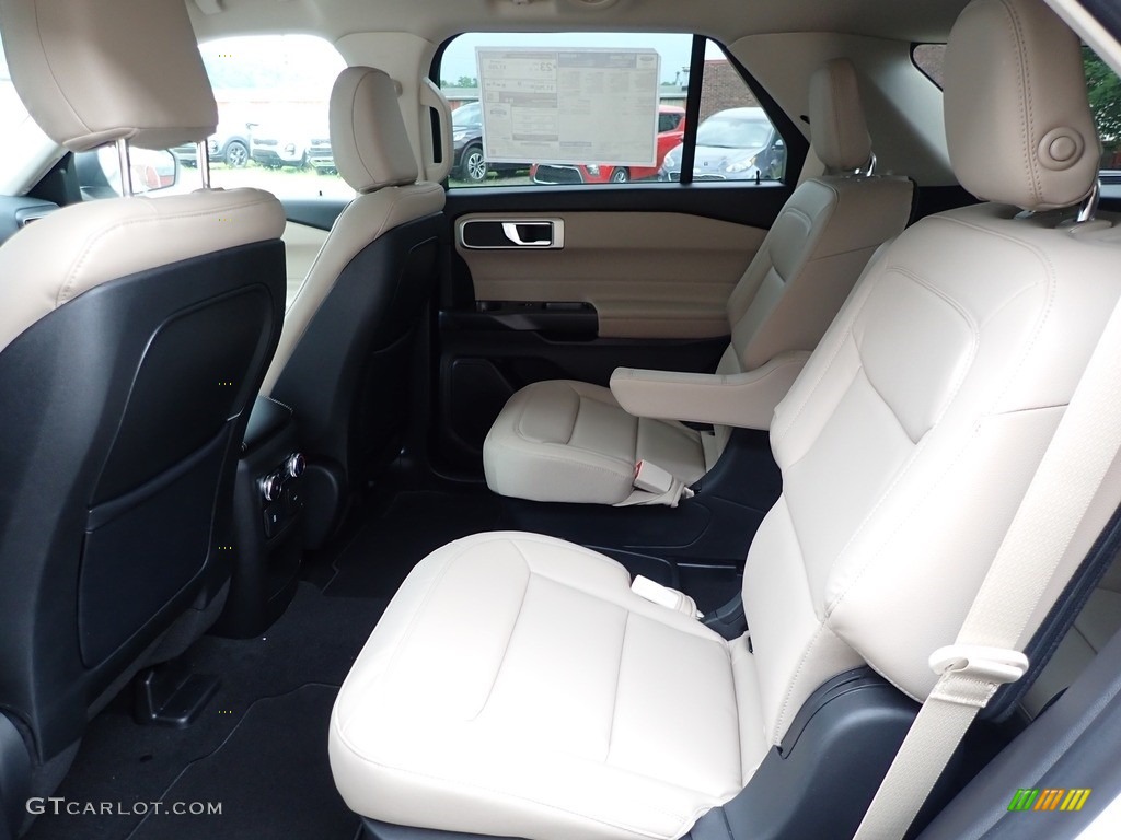 2020 Explorer XLT 4WD - Oxford White / Sandstone photo #14