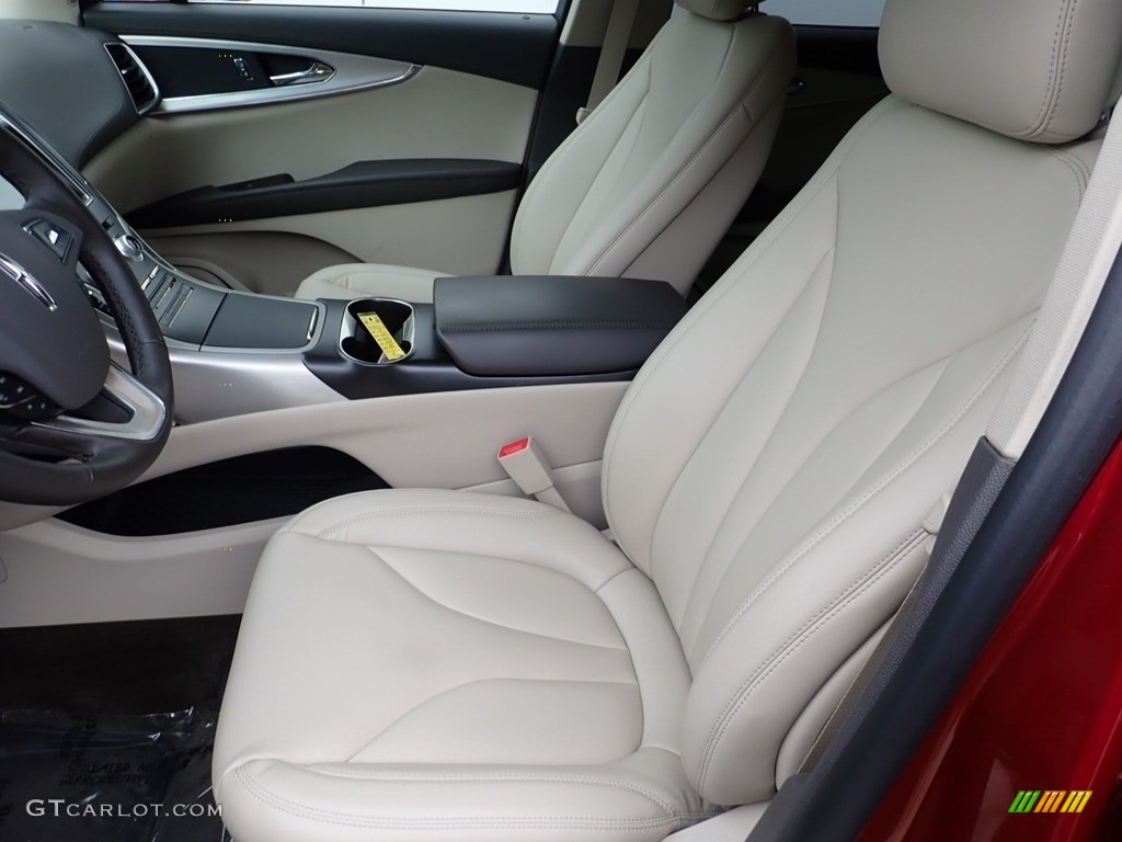 2018 Lincoln MKX Premiere AWD Front Seat Photos