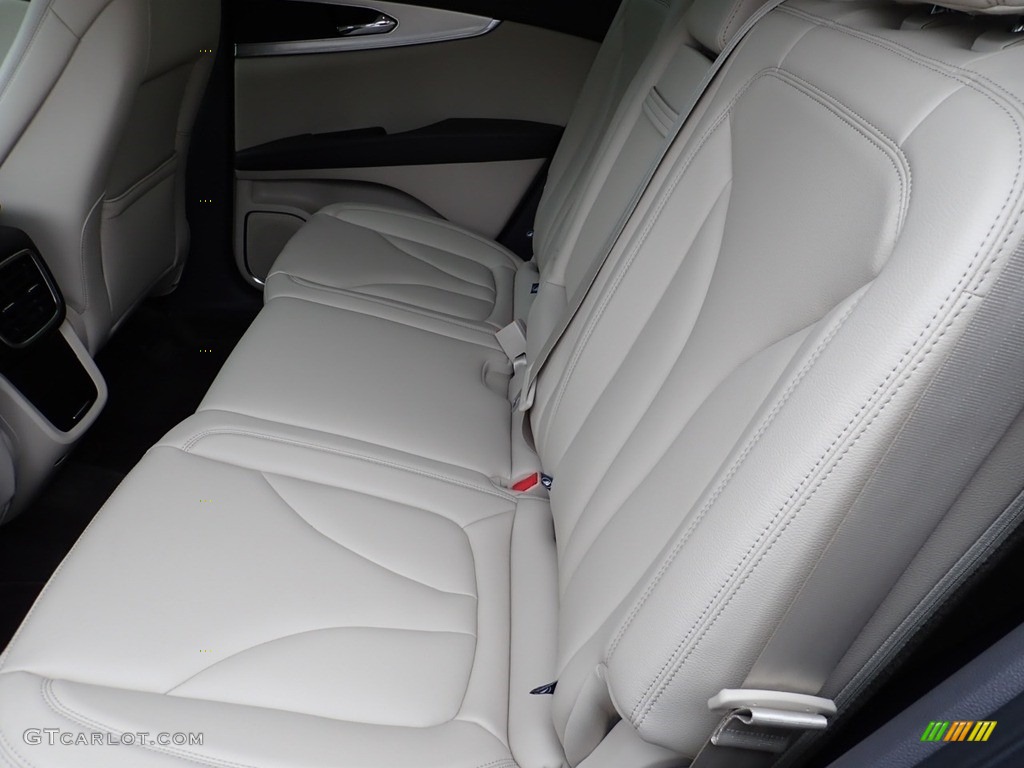 2018 Lincoln MKX Premiere AWD Rear Seat Photos