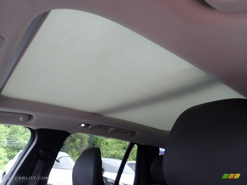 2016 Volvo XC90 T6 AWD Sunroof Photos