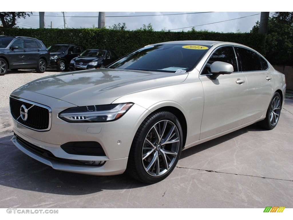 Luminous Sand Metallic 2018 Volvo S90 T5 Exterior Photo #138260901
