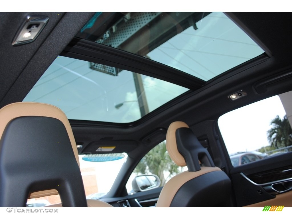 2018 Volvo S90 T5 Sunroof Photos