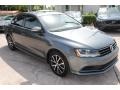 2017 Platinum Gray Metallic Volkswagen Jetta SE  photo #2