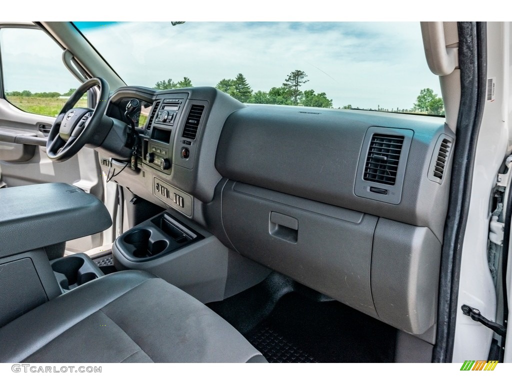 2015 Nissan NV 2500 HD S Cargo Dashboard Photos