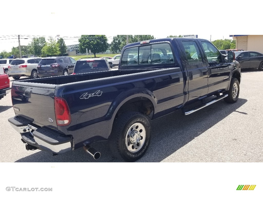 2007 F250 Super Duty XLT Crew Cab 4x4 - Medium Wedgewood Blue Metallic / Dark Flint cloth photo #5