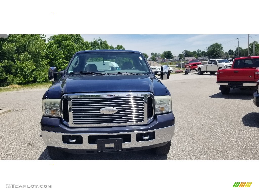 2007 F250 Super Duty XLT Crew Cab 4x4 - Medium Wedgewood Blue Metallic / Dark Flint cloth photo #8