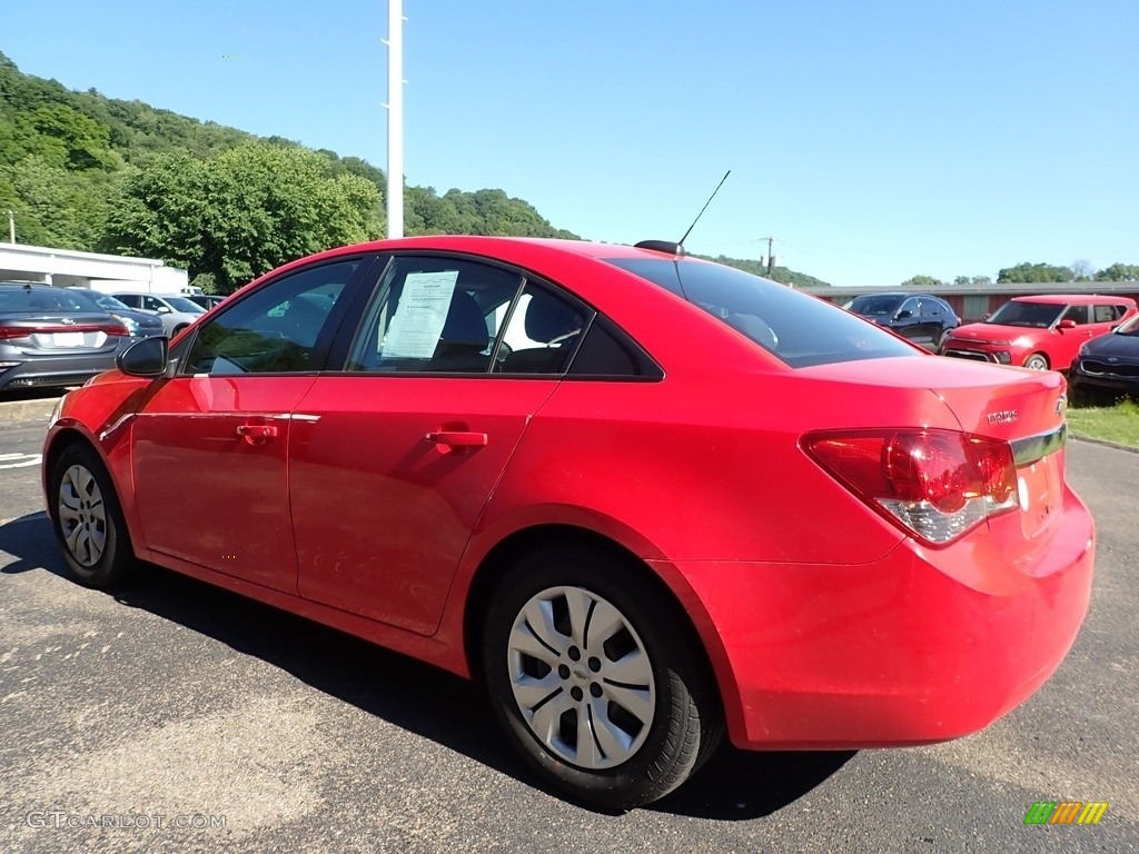 2015 Cruze LS - Red Hot / Jet Black/Medium Titanium photo #5