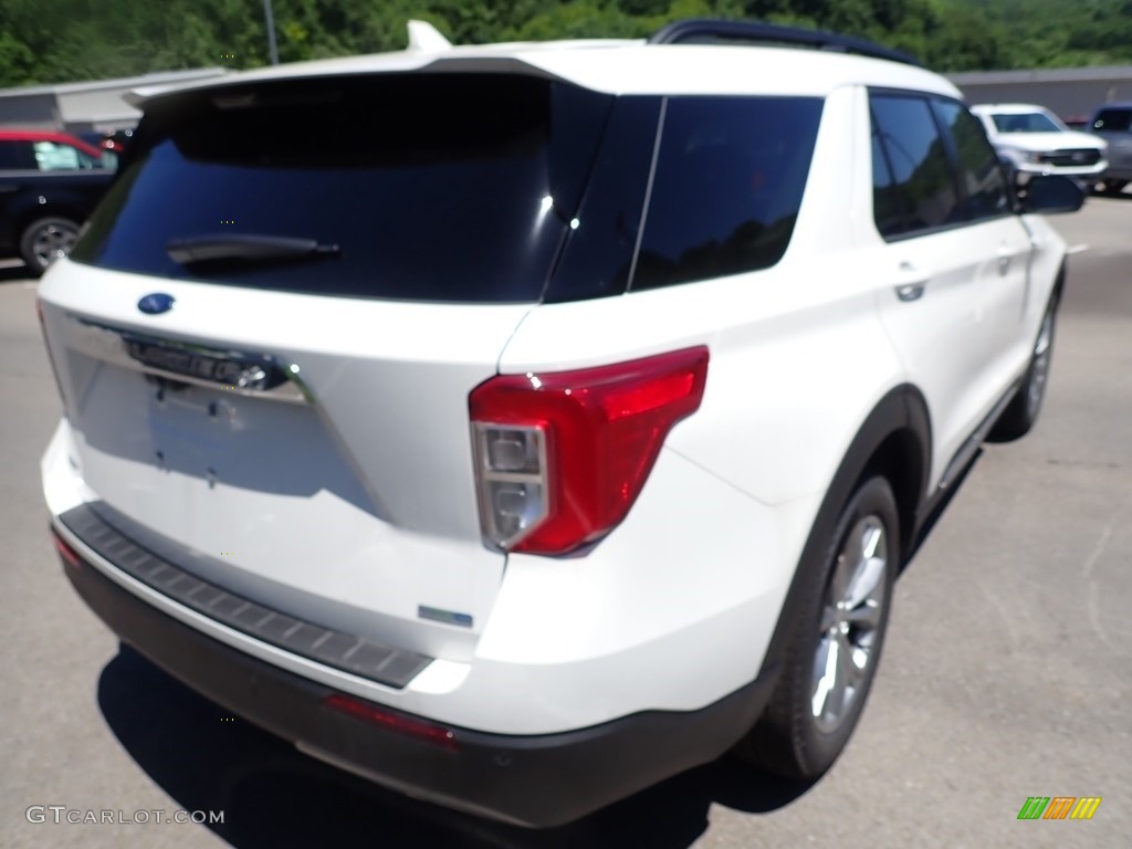 2020 Explorer XLT 4WD - Star White Metallic Tri-Coat / Sandstone photo #2