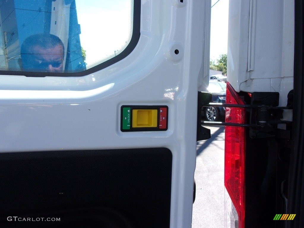 2019 Transit Van 150 MR Regular - Oxford White / Pewter photo #11
