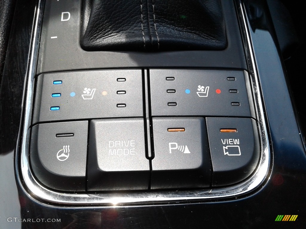 2017 Kia Sedona SXL Controls Photo #138278669