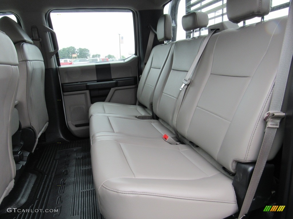 Earth Gray Interior 2018 Ford F550 Super Duty XL Crew Cab 4x4 Chassis Photo #138278672