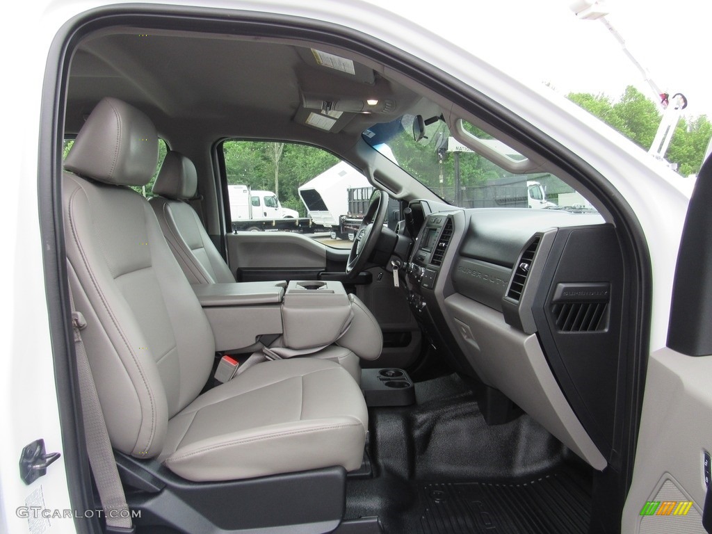 2018 Ford F550 Super Duty XL Crew Cab 4x4 Chassis Front Seat Photos