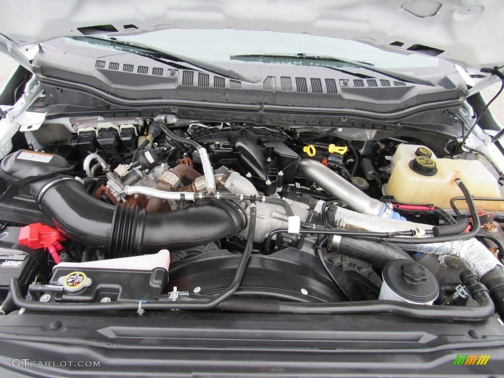 2018 Ford F550 Super Duty XL Crew Cab 4x4 Chassis 6.8 Liter SOHC 20-Valve V10 Engine Photo #138279095